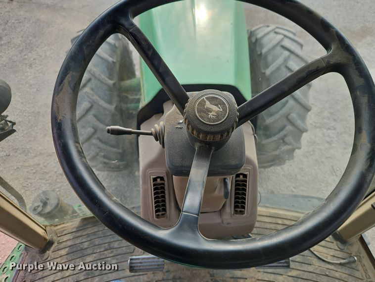 image for item DT7669 2006 John Deere 8430 MFWD tractor