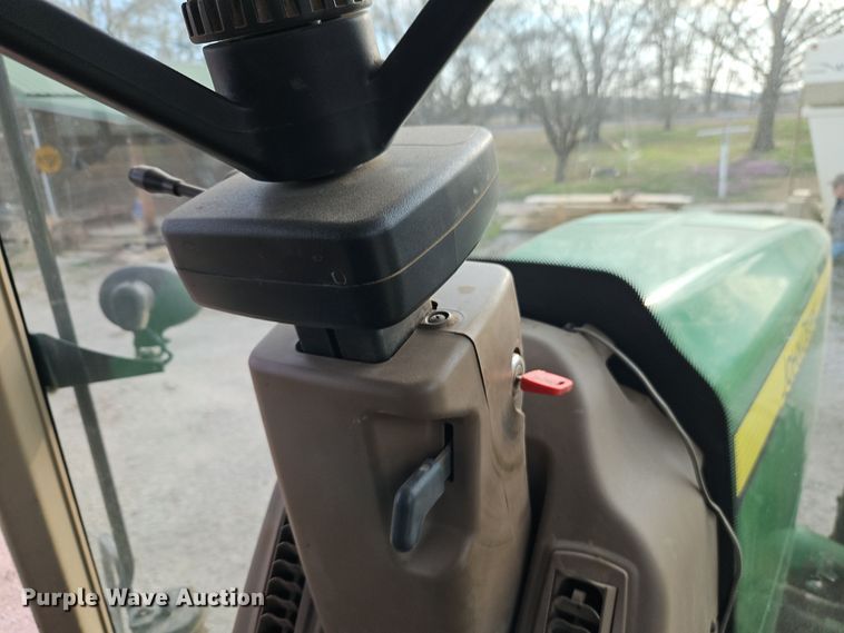 image for item DT7669 2006 John Deere 8430 MFWD tractor