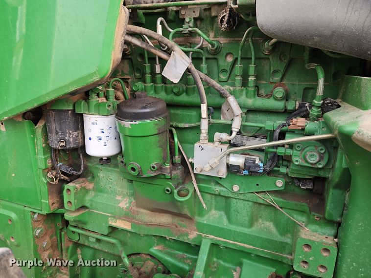 image for item DT7669 2006 John Deere 8430 MFWD tractor