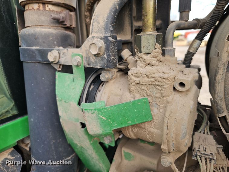 image for item DT7669 2006 John Deere 8430 MFWD tractor