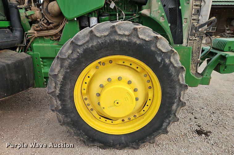image for item DT7669 2006 John Deere 8430 MFWD tractor