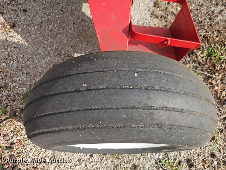 image for item DT7672 Fuel tank trailer