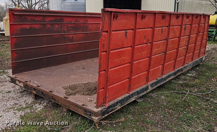 image for item DT7676 Midwest flatbed