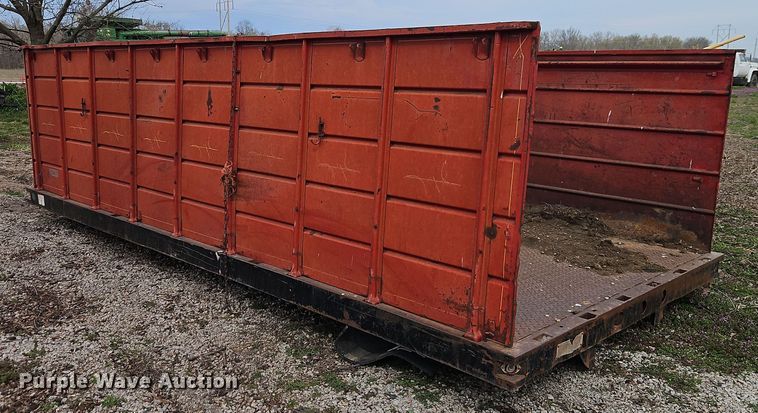 image for item DT7676 Midwest flatbed