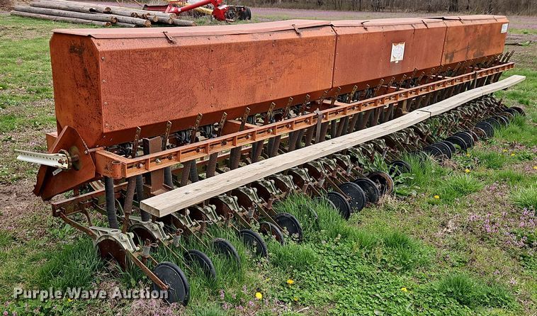 image for item DT7678 Tye grain drill