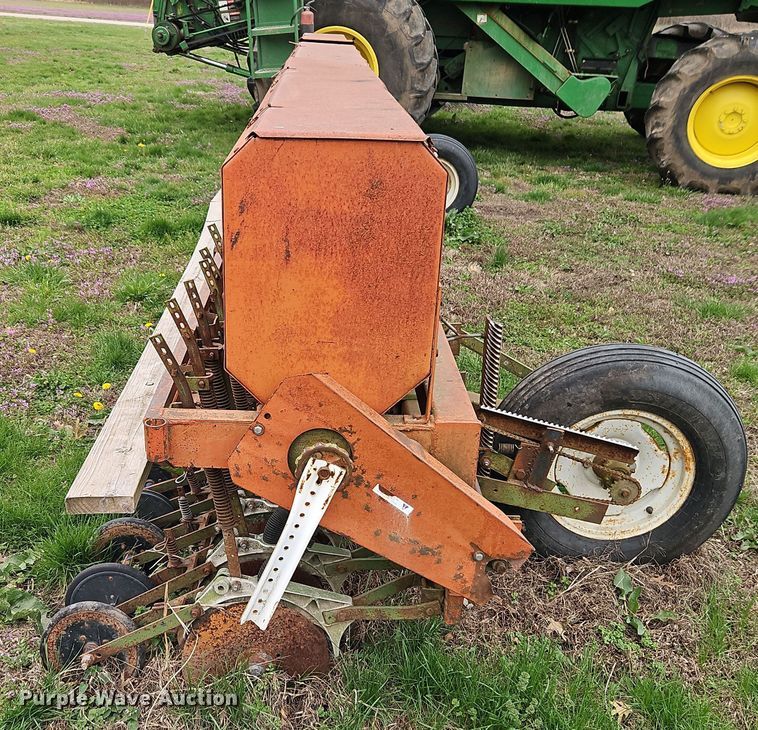 image for item DT7678 Tye grain drill