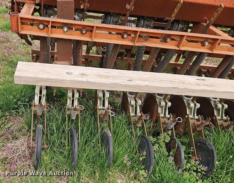 image for item DT7678 Tye grain drill