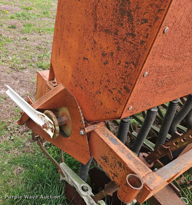 image for item DT7678 Tye grain drill