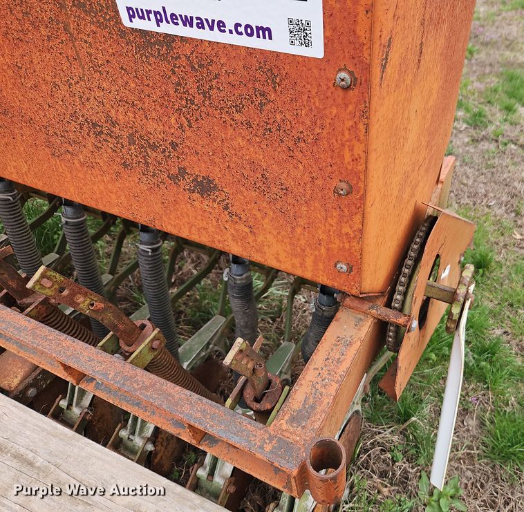 image for item DT7678 Tye grain drill