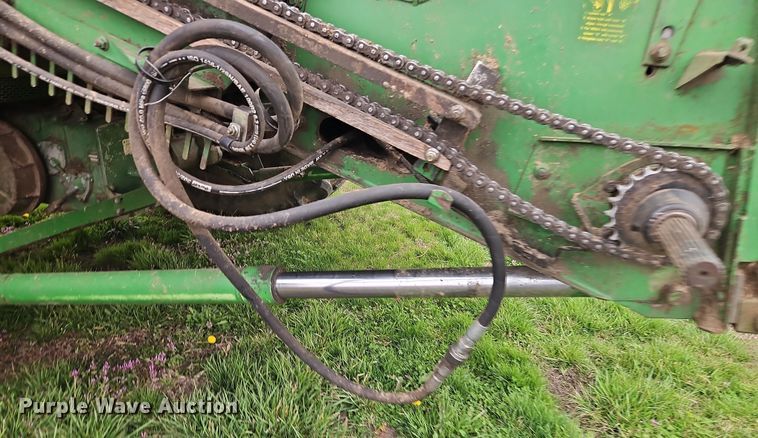 image for item DT7679 1998 John Deere 9610 RWA combine