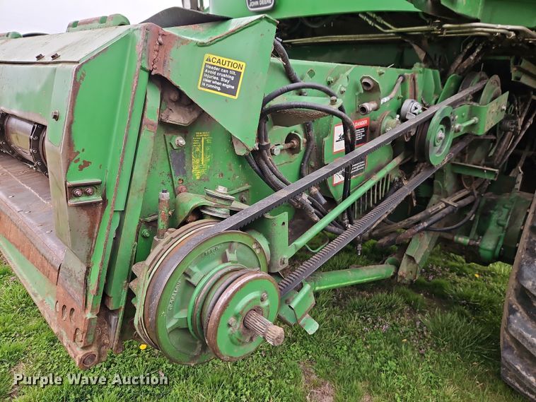 image for item DT7679 1998 John Deere 9610 RWA combine