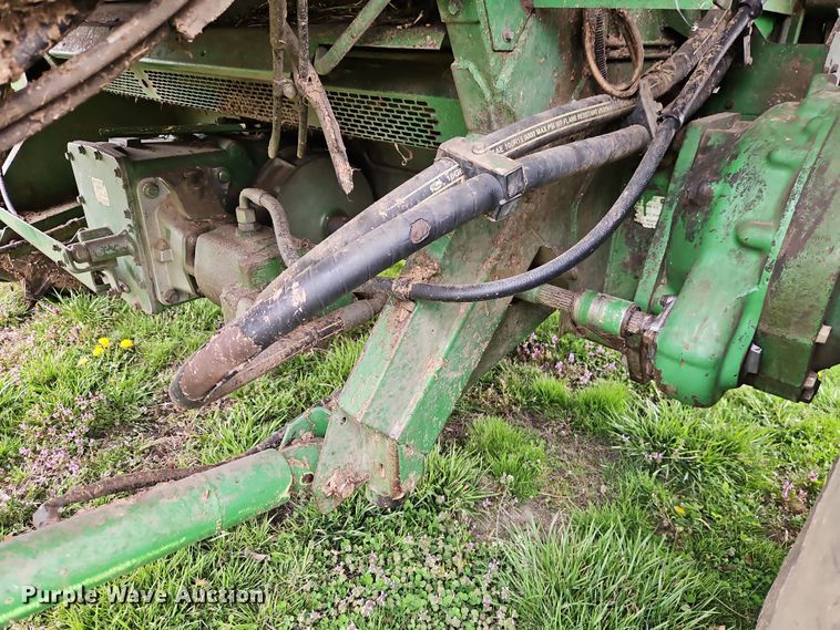 image for item DT7679 1998 John Deere 9610 RWA combine