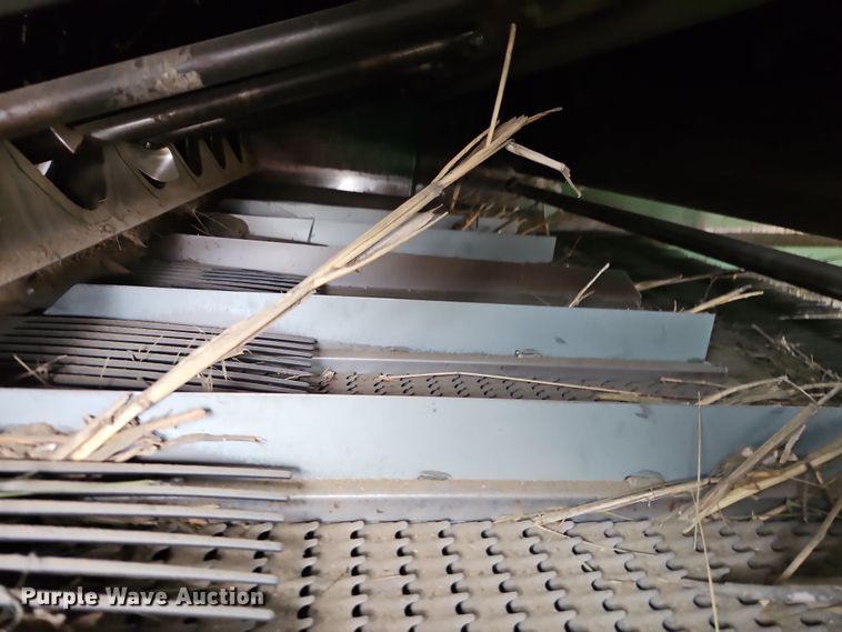 image for item DT7679 1998 John Deere 9610 RWA combine