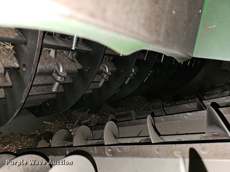 image for item DT7679 1998 John Deere 9610 RWA combine