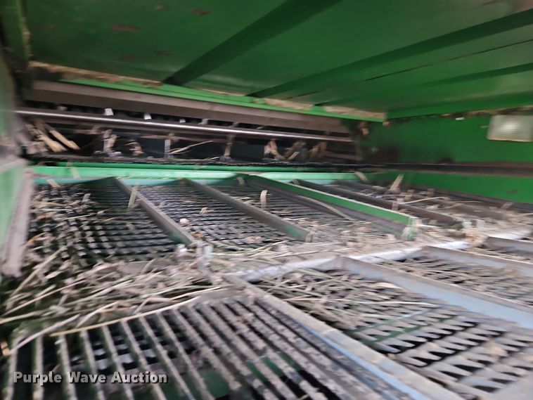 image for item DT7679 1998 John Deere 9610 RWA combine