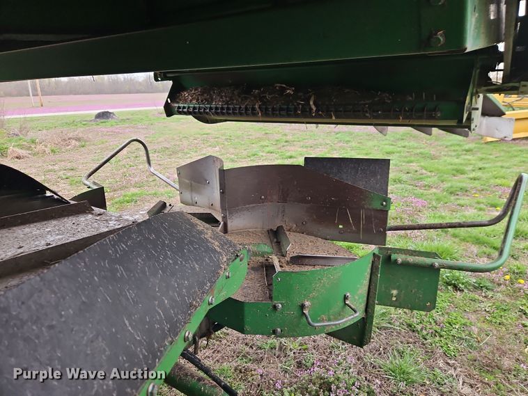 image for item DT7679 1998 John Deere 9610 RWA combine