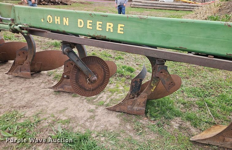 image for item DT7681 John Deere A2800 seven bottom plow