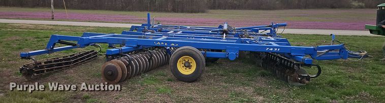 image for item DT7684 Landoll 7431-26 vertical tillage