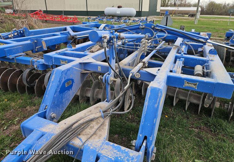 image for item DT7684 Landoll 7431-26 vertical tillage