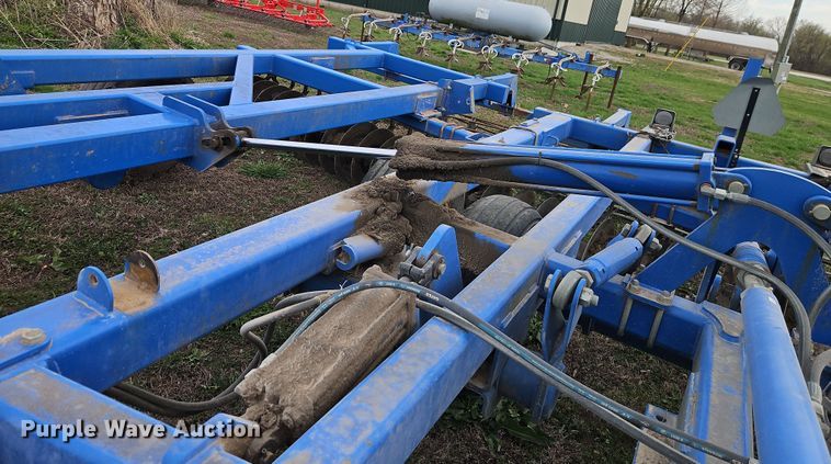 image for item DT7684 Landoll 7431-26 vertical tillage