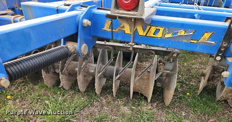 image for item DT7684 Landoll 7431-26 vertical tillage