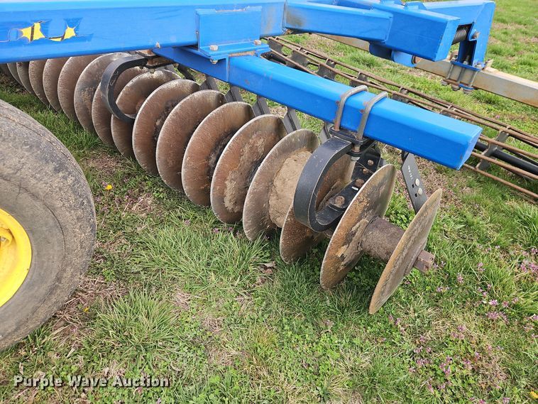 image for item DT7684 Landoll 7431-26 vertical tillage