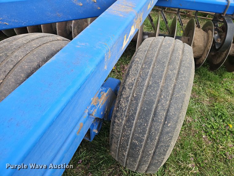 image for item DT7684 Landoll 7431-26 vertical tillage