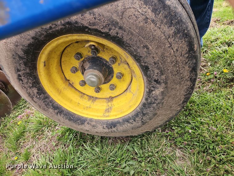 image for item DT7684 Landoll 7431-26 vertical tillage