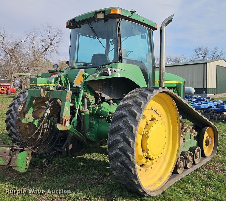 image for item DT7685 1999 John Deere 8400T tractor