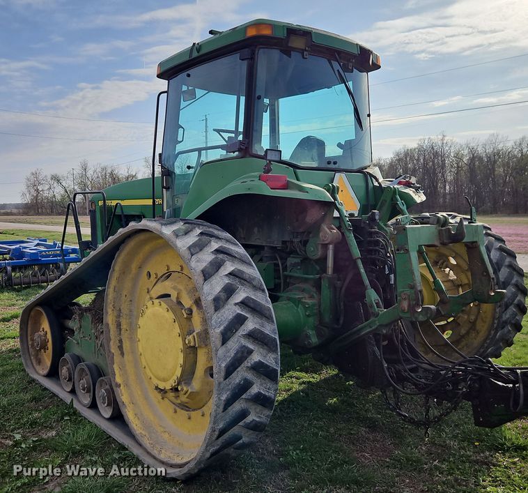 image for item DT7685 1999 John Deere 8400T tractor