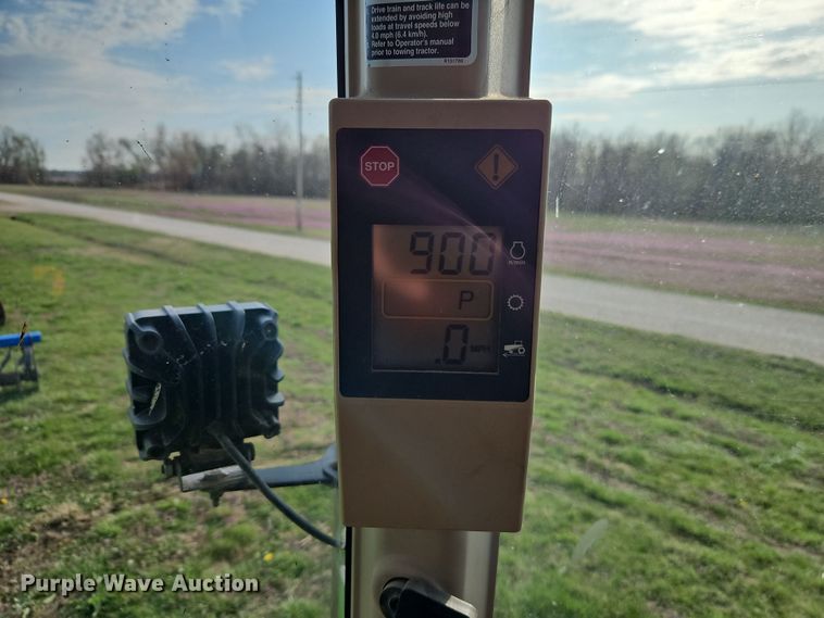 image for item DT7685 1999 John Deere 8400T tractor