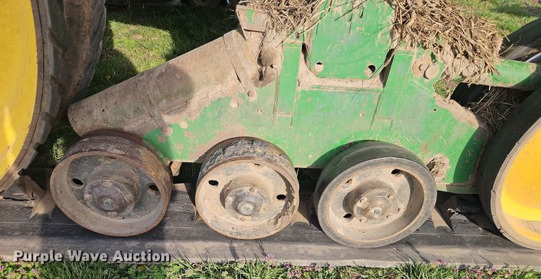 image for item DT7685 1999 John Deere 8400T tractor