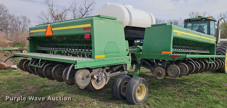 image for item DT7686 John Deere 455 grain drill