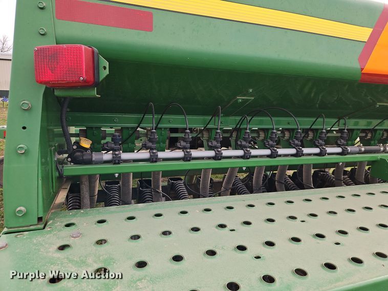 image for item DT7686 John Deere 455 grain drill