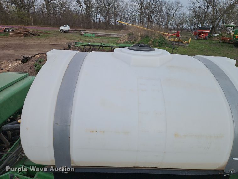 image for item DT7686 John Deere 455 grain drill