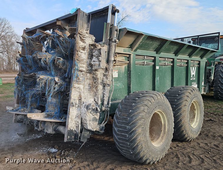 image for item DT7687 Arts Way 690700 manure spreader