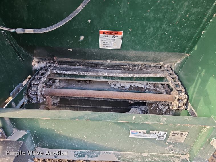 image for item DT7687 Arts Way 690700 manure spreader