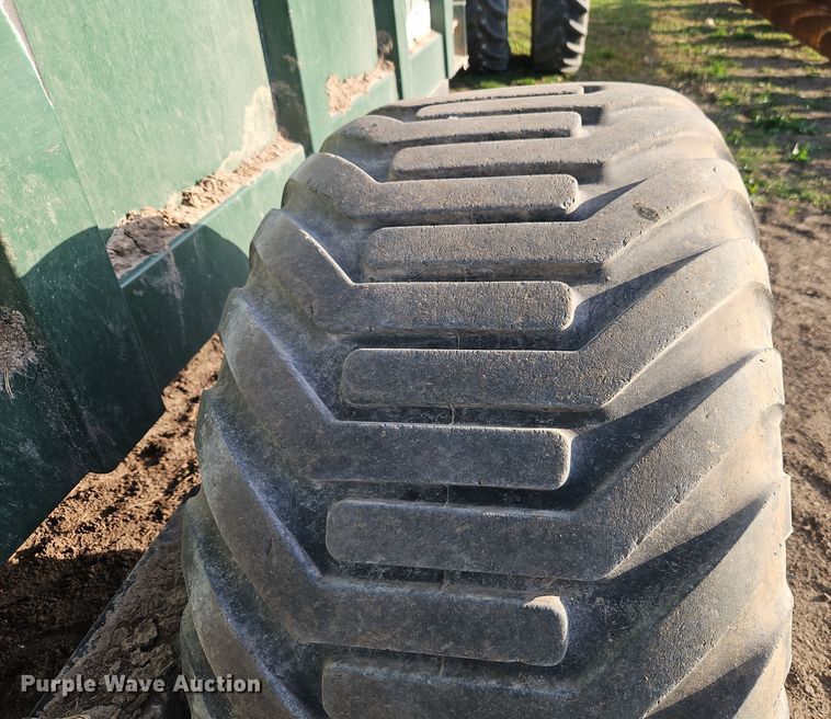 image for item DT7687 Arts Way 690700 manure spreader