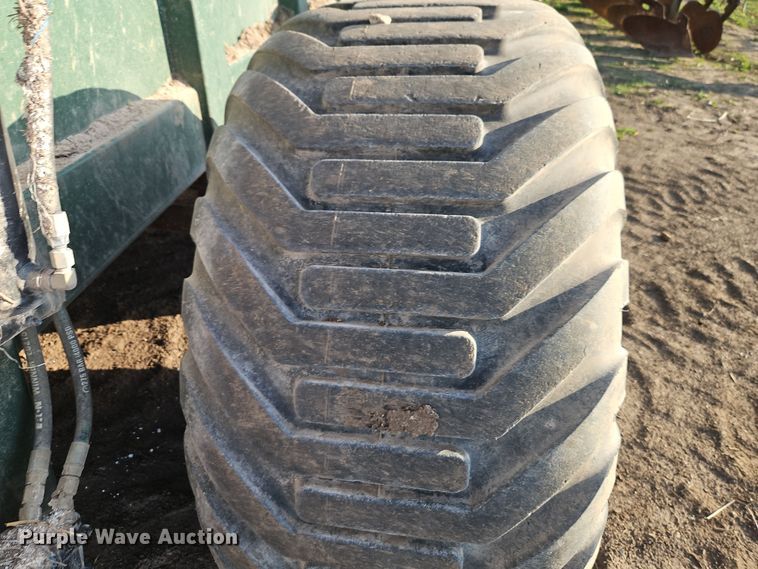 image for item DT7687 Arts Way 690700 manure spreader