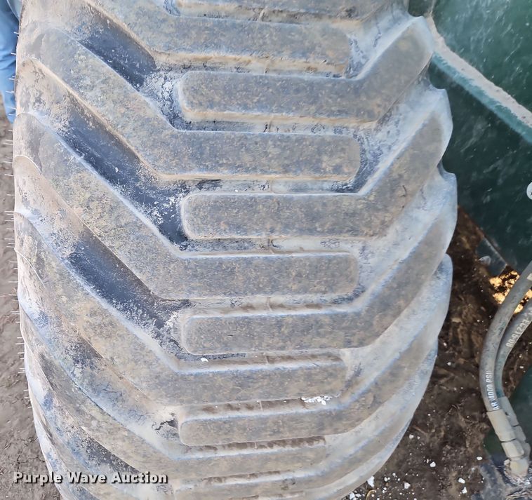 image for item DT7687 Arts Way 690700 manure spreader