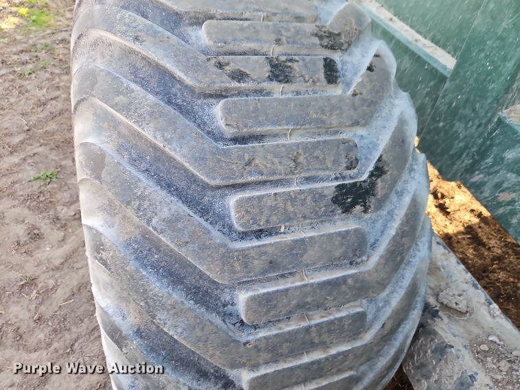 image for item DT7687 Arts Way 690700 manure spreader