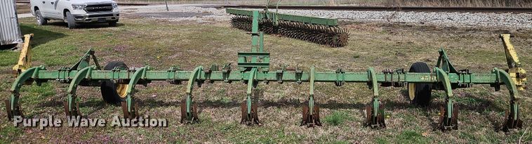 image for item DT7694 John Deere toolbar