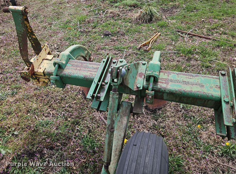 image for item DT7694 John Deere toolbar