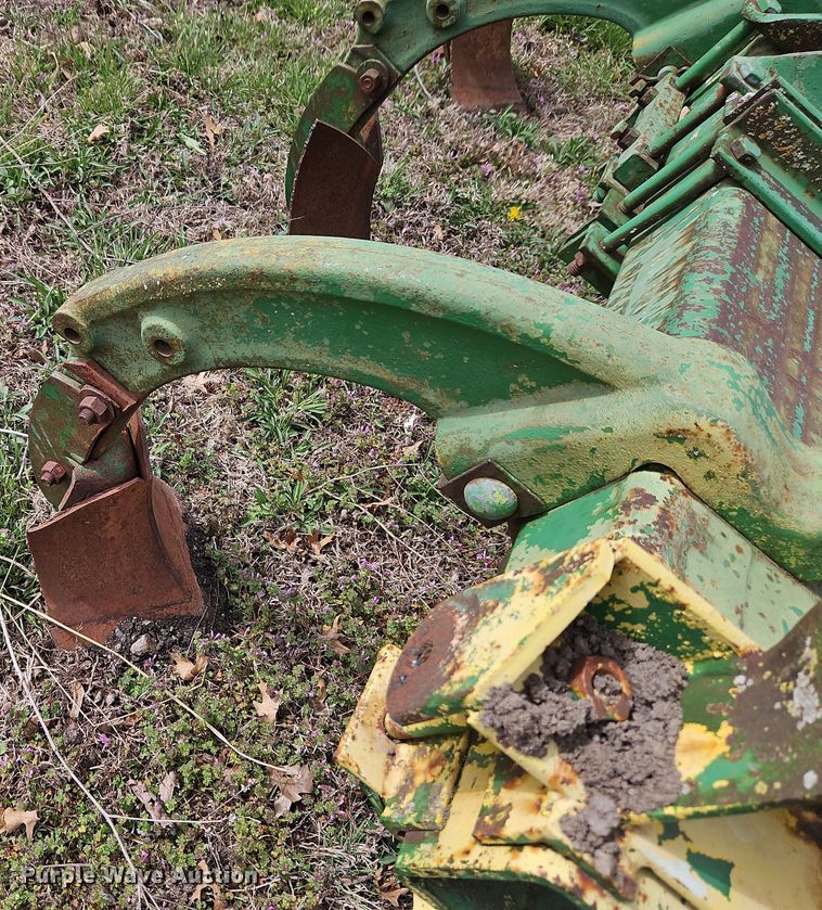 image for item DT7694 John Deere toolbar