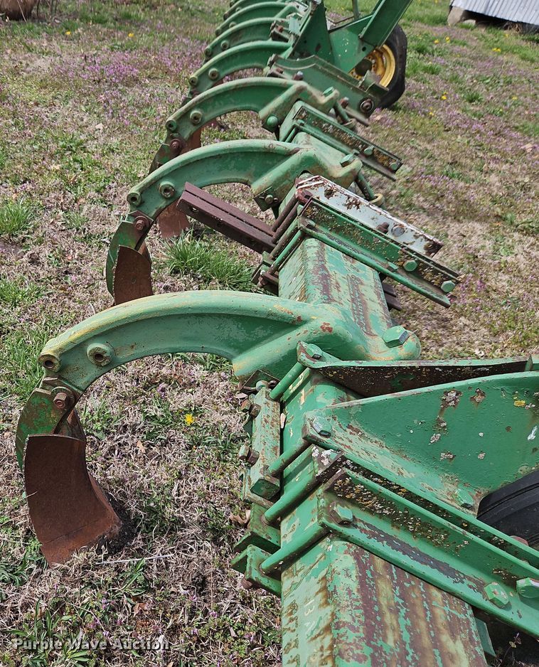 image for item DT7694 John Deere toolbar