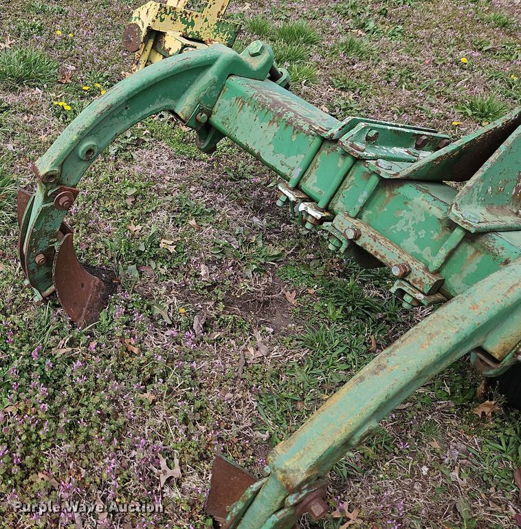 image for item DT7694 John Deere toolbar