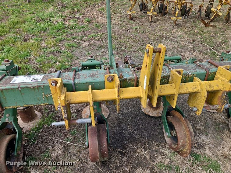 image for item DT7698 John Deere 720 ridge till row cleaner