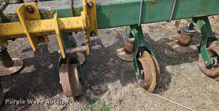 image for item DT7698 John Deere 720 ridge till row cleaner