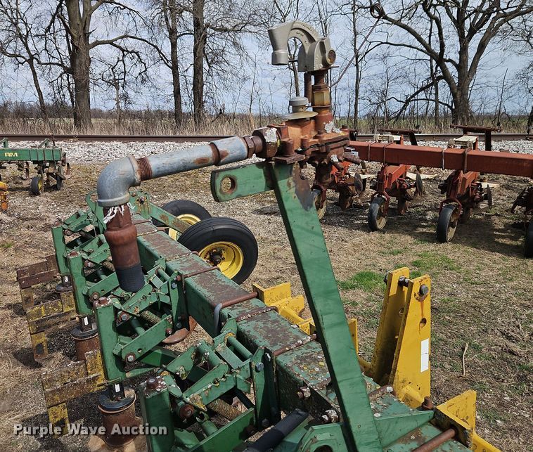 image for item DT7698 John Deere 720 ridge till row cleaner