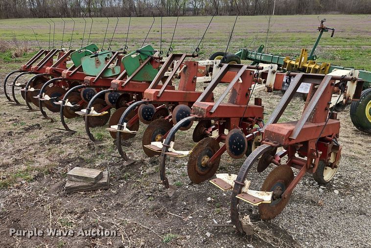 image for item DT7699 Tebben Manufacturing field cultivator